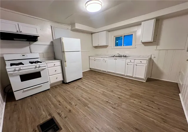 Photo 2 of Single family home for sale at 121 Columbia Ave, Rochester, NY 14608 | MLS# R1708361 | Listing updated on 2026-08-20