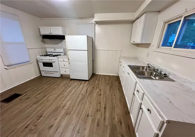 Photo 3 of Single family home for sale at 121 Columbia Ave, Rochester, NY 14608 | MLS# R1708361 | Listing updated on 2026-08-20