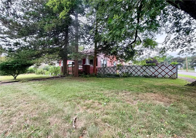 Photo 2 of Single family home for sale at 900 W 1st Street, Elmira, NY 14905 | MLS# R1708603 | Listing updated on 2026-08-20