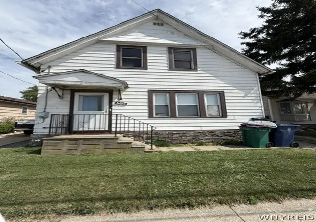 Photo 1 of Single family home for sale at 665 Ogden St S, Buffalo, NY 14206 | MLS# B1708723 | Listing updated on 2026-08-21