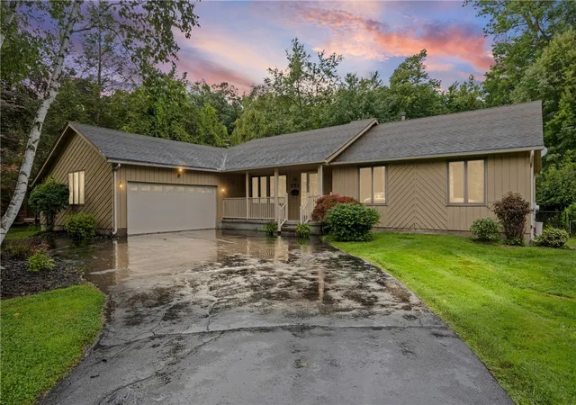 Photo 1 of Sale Pending at 291 Creighton Ln, Rochester, NY 14612 | MLS# R1708858 | Listing updated on 2026-09-13