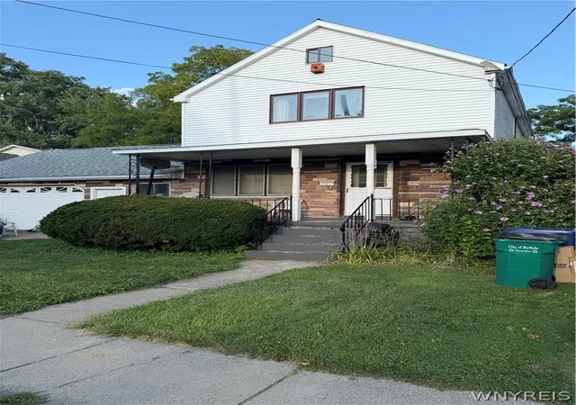 Photo 1 of Sale Pending at 11 Julius St, Buffalo, NY 14220 | MLS# B1708883 | Listing updated on 2026-09-14