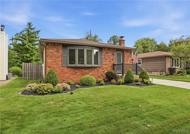 Photo 2 of Sale Pending at 202 Barbados Dr, Buffalo, NY 14227 | MLS# B1708340 | Listing updated on 2026-08-28