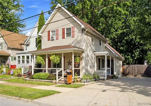 Photo 1 of Single family home for sale at 72 Simson St, North Tonawanda, NY 14150 | MLS# B1706234 | Listing updated on 2026-08-28