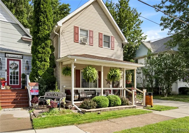 Photo 2 of Single family home for sale at 72 Simson St, North Tonawanda, NY 14150 | MLS# B1706234 | Listing updated on 2026-08-28