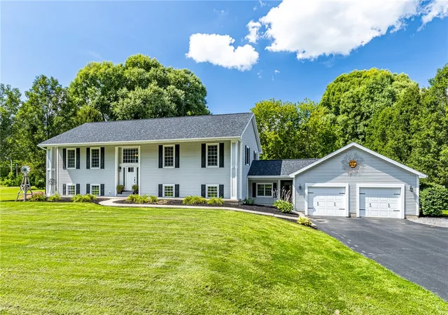 Photo 1 of Single family home for sale at 11 Plains Rd, Mendon, NY 14472 | MLS# R1706846 | Listing updated on 2026-09-12