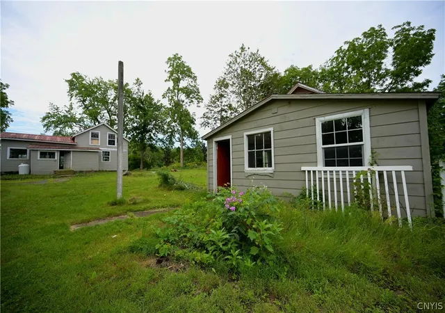 Photo 3 of Single family home for sale at 7381 State Route 5, Westmoreland, NY 13323 | MLS# S1708891 | Listing updated on 2026-08-21