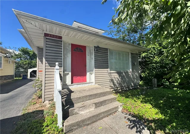 Photo 1 of Single family home for sale at 3900 Bailey Ave, Amherst, NY 14226 | MLS# B1707573 | Listing updated on 2026-08-24