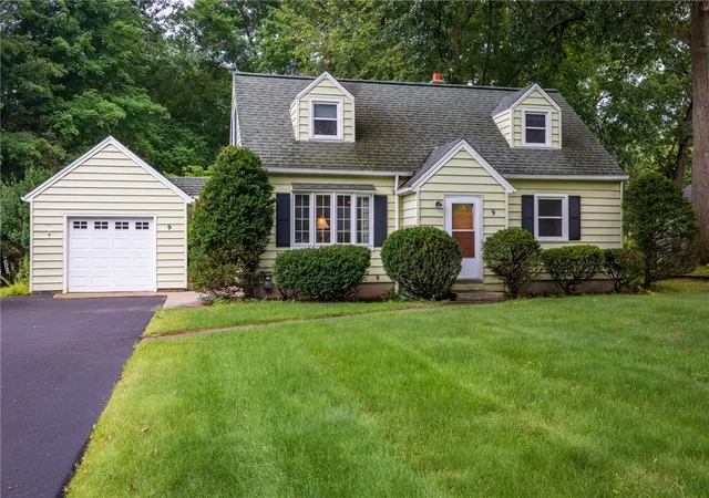 Photo 1 of Sale Pending at 9 Brewster Ln, Gates, NY 14624 | MLS# R1706983 | Listing updated on 2026-08-28