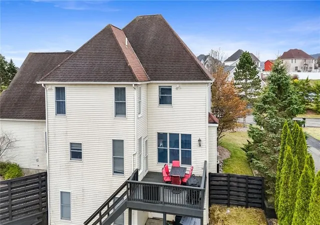 Photo 3 of Single family home for sale at 145 Barrington Rd N, Horseheads, NY 14845 | MLS# R1709002 | Listing updated on 2026-09-05