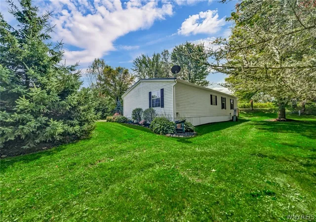 Photo 2 of Sale Pending at 6070 Michigan Rd, Arcade, NY 14009 | MLS# B1709012 | Listing updated on 2026-08-27
