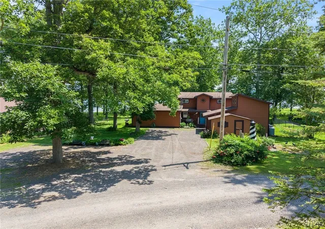 Photo 3 of Single family home for sale at 185 Fire Lane 12, Cato, NY 13080 | MLS# S1707135 | Listing updated on 2026-08-30