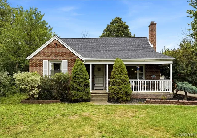 Photo 3 of Single family home for sale at 5955 Dover Rd, Hamburg, NY 14085 | MLS# B1708946 | Listing updated on 2026-09-12