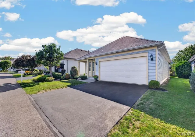 Photo 2 of Sale Pending at 14 Allie Ln, Hamburg, NY 14075 | MLS# B1706452 | Listing updated on 2026-09-09