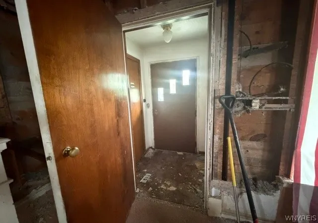 Photo 3 of Sale Pending at 1416 Fort Ave, Niagara Falls, NY 14303 | MLS# B1709013 | Listing updated on 2026-09-01