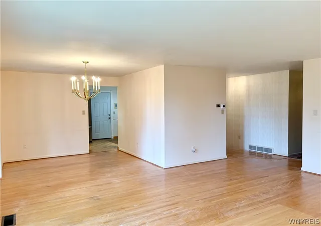 Photo 3 of Sale Pending at 272 Woodmere Dr, Tonawanda, NY 14150 | MLS# B1709027 | Listing updated on 2026-08-31