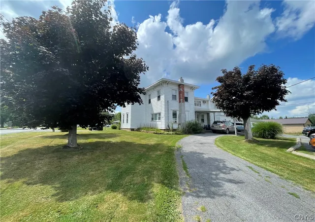 Photo 3 of Sale Pending at 6395 Lakeshore Rd, Cicero, NY 13039 | MLS# S1708119 | Listing updated on 2026-09-01
