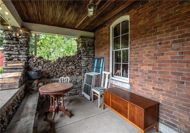 Photo 3 of Sale Pending at 6110 Salt Rd, Clarence, NY 14031 | MLS# B1708647 | Listing updated on 2026-09-11