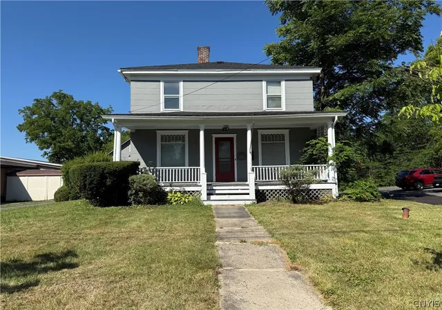 Photo 1 of Sale Pending at 118 Chapel St, Manlius, NY 13066 | MLS# S1709037 | Listing updated on 2026-09-04
