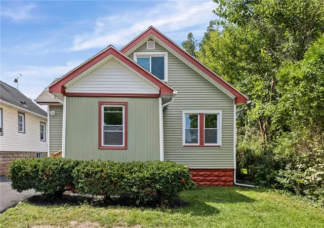 Photo 1 of Single family home for sale at 37 Glenora Dr, Greece, NY 14615 | MLS# R1708871 | Listing updated on 2026-09-06