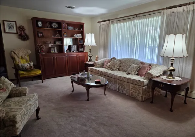 Photo 3 of Sale Pending at 121 Acorn Dr, Horseheads, NY 14845 | MLS# R1709126 | Listing updated on 2026-08-31