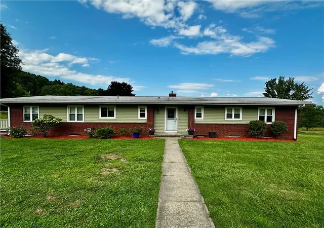 Photo 1 of Single family home for sale at 887 Mount Zoar Rd, Southport, NY 14904 | MLS# R1708862 | Listing updated on 2026-09-08