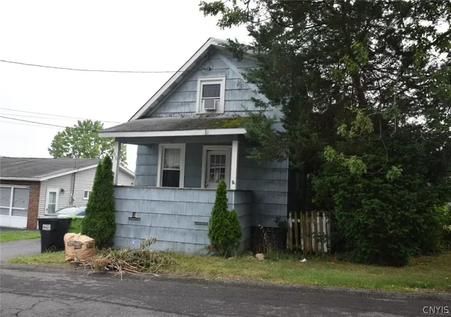 Photo 1 of Sale Pending at 116 Gaynor Ave, Salina, NY 13206 | MLS# S1708568 | Listing updated on 2026-09-03