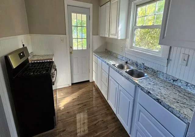 Photo 3 of Sale Pending at 116 Gaynor Ave, Salina, NY 13206 | MLS# S1708568 | Listing updated on 2026-09-03