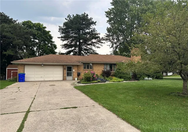 Photo 2 of Sale Pending at 8340 Hirschwood Dr, Clarence, NY 14221 | MLS# B1706273 | Listing updated on 2026-09-02