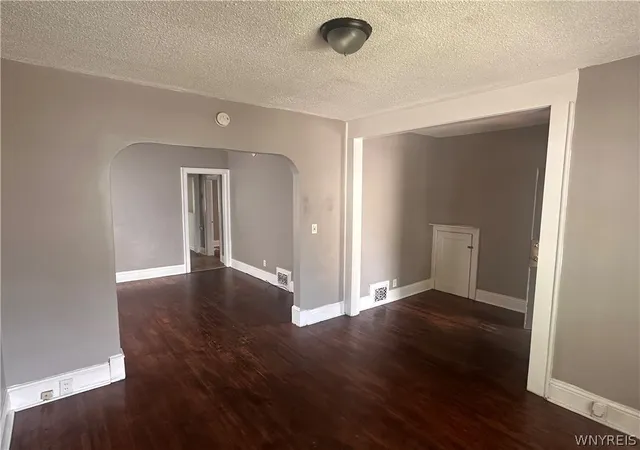 Photo 3 of Sale Pending at 57 Riverside Ave, Buffalo, NY 14207 | MLS# B1706783 | Listing updated on 2026-09-11