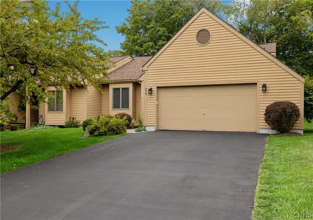 Photo 1 of Sale Pending at 324 White Heron Cir, Manlius, NY 13066 | MLS# S1708909 | Listing updated on 2026-08-23