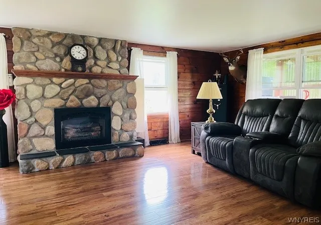 Photo 4 of Single family home for sale at 3727 Wilson Youngstown Rd #1, Wilson, NY 14172 | MLS# B1708828 | Listing updated on 2026-08-30
