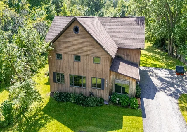 Photo 2 of Sale Pending at 8013 W Ridge Rd, Clarkson, NY 14420 | MLS# R1709154 | Listing updated on 2026-08-30