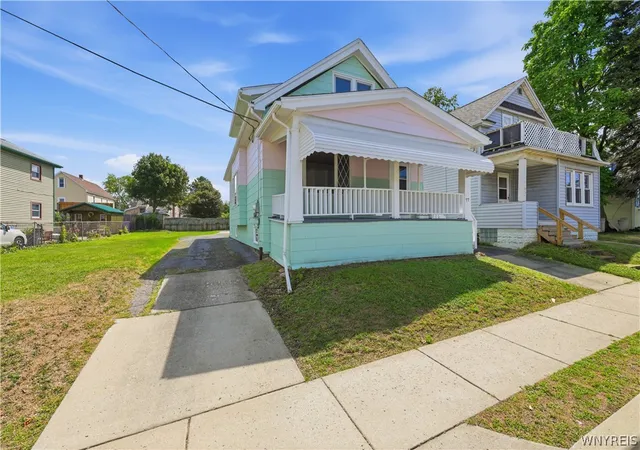 Photo 2 of Single family home for sale at 77 Harlem Rd, West Seneca, NY 14224 | MLS# B1708599 | Listing updated on 2026-09-05