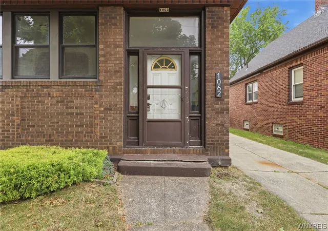 Photo 3 of Single family home for sale at 1062 Tifft St, Buffalo, NY 14220 | MLS# B1709200 | Listing updated on 2026-09-15