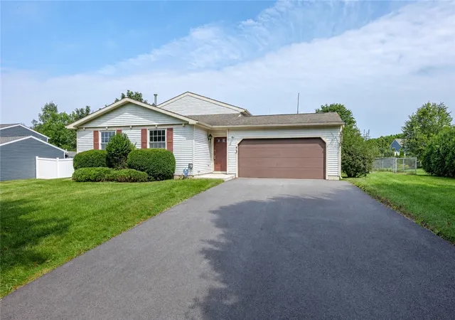 Photo 1 of Sale Pending at 19 Yearling Dr, Henrietta, NY 14467 | MLS# R1709180 | Listing updated on 2026-08-25
