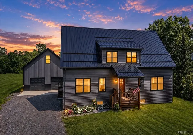 Photo 2 of Sale Pending at 6455 Salt Rd, Clarence, NY 14031 | MLS# B1709104 | Listing updated on 2026-09-09