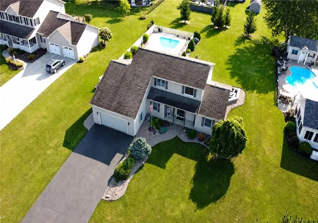 Photo 3 of Single family home for sale at 14 Brae Ridge Rd, Owasco, NY 13021 | MLS# R1709122 | Listing updated on 2026-09-08