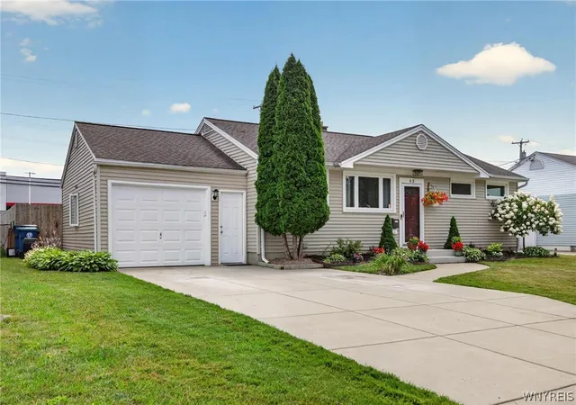 Photo 2 of Sale Pending at 63 Rosemont Dr, Amherst, NY 14226 | MLS# B1702592 | Listing updated on 2026-09-01