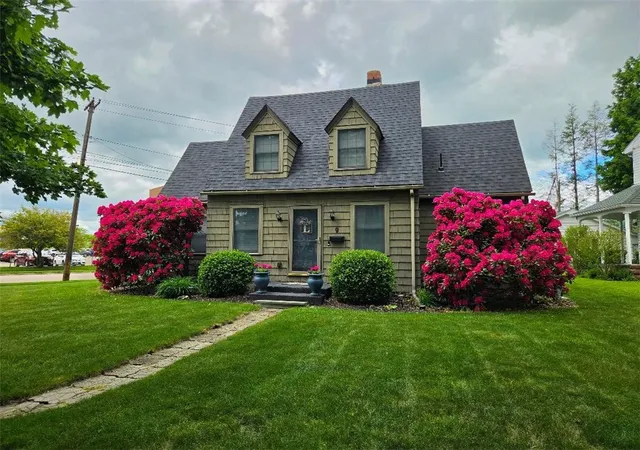 Photo 1 of Sale Pending at 9 Houghton Cir, Corning City, NY 14830 | MLS# R1709063 | Listing updated on 2026-08-27