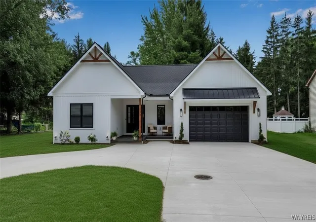 Photo 2 of Single family home for sale at 799 Casey Rd, Amherst, NY 14051 | MLS# B1708915 | Listing updated on 2026-08-30