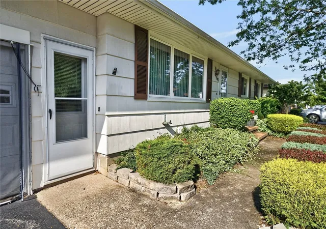 Photo 3 of Sale Pending at 68 Valencia Dr, Gates, NY 14606 | MLS# R1708471 | Listing updated on 2026-09-01