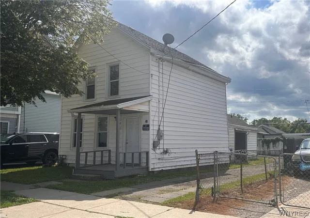 Photo 1 of Single family home for sale at 368 Dearborn St, Buffalo, NY 14207 | MLS# B1706788 | Listing updated on 2026-08-26