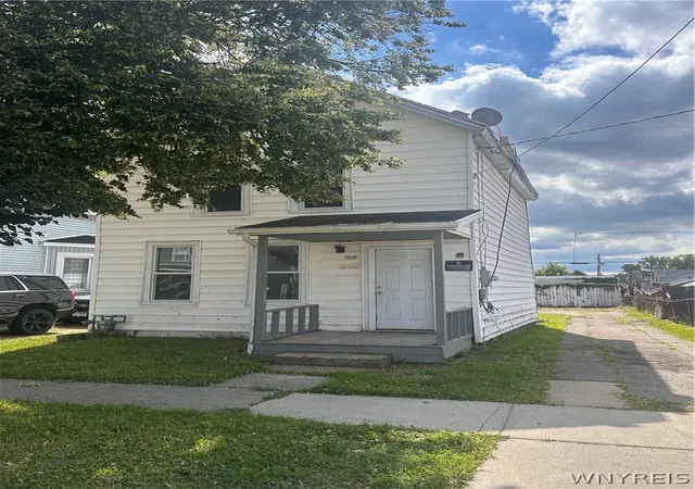 Photo 2 of Single family home for sale at 368 Dearborn St, Buffalo, NY 14207 | MLS# B1706788 | Listing updated on 2026-08-26
