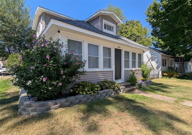 Photo 2 of Single family home for sale at 1401 Vienna Rd, Vienna, NY 13157 | MLS# S1709270 | Listing updated on 2026-09-25