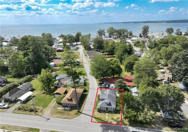 Photo 3 of Single family home for sale at 1401 Vienna Rd, Vienna, NY 13157 | MLS# S1709270 | Listing updated on 2026-09-25