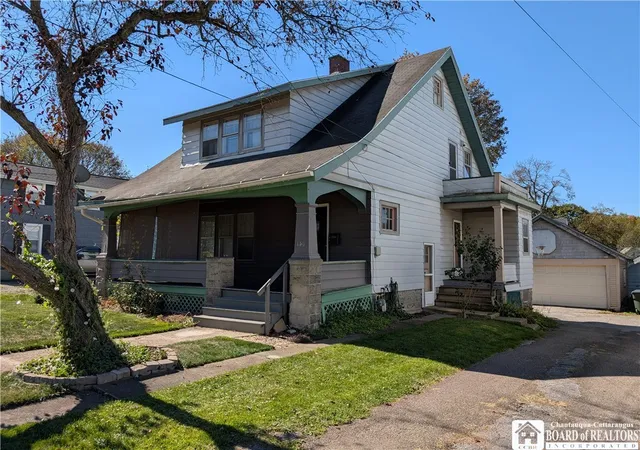Photo 3 of Single family home for sale at 140 Maple St, Jamestown, NY 14701 | MLS# R1709258 | Listing updated on 2026-08-24