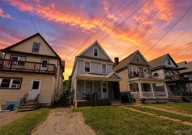 Photo 1 of Single family home for sale at 236 Barton St, Buffalo, NY 14213 | MLS# B1709033 | Listing updated on 2026-08-24