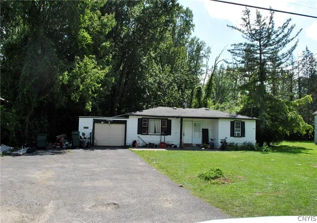 Photo 2 of Single family home for sale at 6590 Kirkville Rd, De Witt, NY 13057 | MLS# S1708615 | Listing updated on 2026-08-24