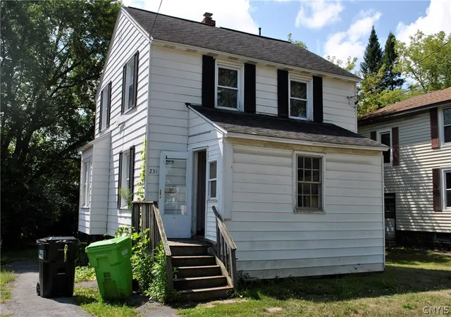 Photo 2 of Single family home for sale at 231 Richfield Blvd, Salina, NY 13211 | MLS# S1707547 | Listing updated on 2026-08-24